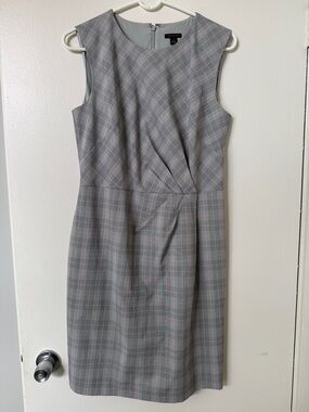 Calvin Klein Grey Plaid Sleeveless Sheath Dress